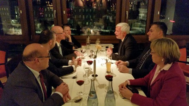 &Pi;&omicron;&lambda;&upsilon;&pi;&lambda;&eta;&theta;ή&sigmaf; &alpha;&pi;&omicron;&sigma;&tau;&omicron;&lambda;ή &alpha;&pi;ό &tau;&eta;&nu; &Pi;&epsilon;&rho;&iota;&phi;έ&rho;&epsilon;&iota;&alpha; &Pi;&epsilon;&lambda;&omicron;&pi;&omicron;&nu;&nu;ή&sigma;&omicron;&upsilon; &beta;&rho;ί&sigma;&kappa;&epsilon;&tau;&alpha;&iota; &sigma;&tau;&eta; &Gamma;&epsilon;&rho;&mu;&alpha;&nu;ί&alpha;!