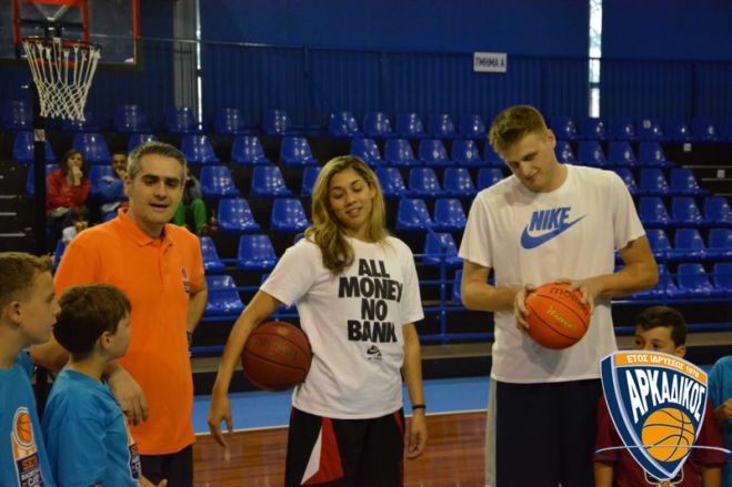 Χαραλαμπόπουλος και Αλμπάνεζ στην πρώτη μέρα του SEFA Basketball Camp! (εικόνες)