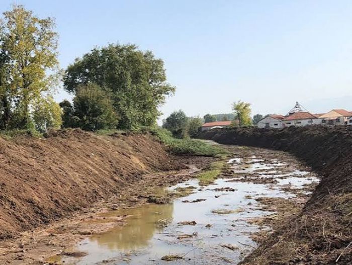 &Pi;&epsilon;&rho;&iota;&phi;έ&rho;&epsilon;&iota;&alpha; | &Sigma;&tau;&eta; &delta;&eta;&mu;&omicron;&sigma;&iota;ό&tau;&eta;&tau;&alpha; &eta; &mu;&epsilon;&lambda;έ&tau;&eta; &tau;&omicron;&upsilon; έ&rho;&gamma;&omicron;&upsilon;: &ldquo;Έ&rho;&gamma;&alpha; &alpha;&nu;&tau;&iota;&pi;&lambda;&eta;&mu;&mu;&upsilon;&rho;&iota;&kappa;ή&sigmaf; &pi;&rho;&omicron;&sigma;&tau;&alpha;&sigma;ί&alpha;&sigmaf; &Tau;&rho;ί&pi;&omicron;&lambda;&eta;&sigmaf; (&pi;&epsilon;&rho;&iota;&omicron;&chi;ή &Zeta;&epsilon;&upsilon;&gamma;&omicron;&lambda;&alpha;&tau;&iota;&omicron;ύ - &Nu;&epsilon;&omicron;&chi;&omega;&rho;ί&omicron;&upsilon;"