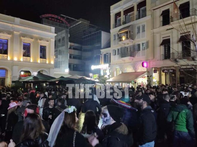 &Pi;ά&tau;&rho;&alpha;: &Pi;&alpha;&nu;&iota;&kappa;ό&sigmaf; &sigma;&tau;&omicron; &Kappa;&alpha;&rho;&nu;&alpha;&beta;ά&lambda;&iota; -&Epsilon;&iota;&kappa;ό&nu;&epsilon;&sigmaf; &pi;&rho;&omicron;-covid (vd)