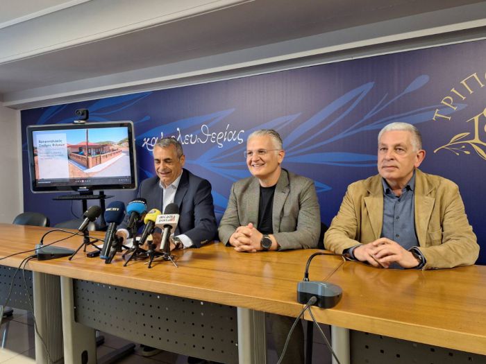 &Nu;έ&omicron;&sigmaf; &beta;&rho;&epsilon;&phi;&omicron;&nu;&eta;&pi;&iota;&alpha;&kappa;ό&sigmaf; &sigma;&tau;&alpha;&theta;&mu;ό&sigmaf; &sigma;&tau;&eta;&nu; &Tau;&rho;ί&pi;&omicron;&lambda;&eta; | &Delta;&eta;&mu;ή&tau;&rho;&eta;&sigmaf; &Pi;&tau;&omega;&chi;ό&sigmaf;: &laquo;&Epsilon;&pi;&epsilon;&nu;&delta;ύ&omicron;&upsilon;&mu;&epsilon; &sigma;&tau;&omicron; &pi;&iota;&omicron; &sigma;&eta;&mu;&alpha;&nu;&tau;&iota;&kappa;ό &kappa;&epsilon;&phi;ά&lambda;&alpha;&iota;&omicron;, &tau;&alpha; &pi;&alpha;&iota;&delta;&iota;ά &mu;&alpha;&sigmaf;&raquo;