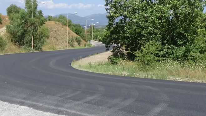 Αντικαταστάθηκε το φθαρμένο οδόστρωμα σε επικίνδυνες στροφές γίνονται στην Παλιά Εθνική Τρίπολης-Καλαμάτας