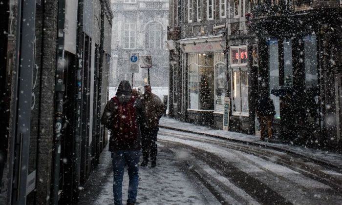 &Tau;&omicron; &epsilon;&nu;&epsilon;&rho;&gamma;&epsilon;&iota;&alpha;&kappa;ό &kappa;ό&sigma;&tau;&omicron;&sigmaf; "&gamma;&omicron;&nu;&alpha;&tau;ί&zeta;&epsilon;&iota;" &tau;&omicron;&nu; &chi;&epsilon;&iota;&mu;&epsilon;&rho;&iota;&nu;ό &tau;&omicron;&upsilon;&rho;&iota;&sigma;&mu;ό