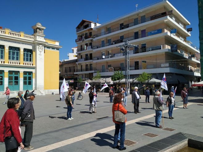 Συγκέντρωση διαμαρτυρίας την Πέμπτη στην πλατεία Πετρινού