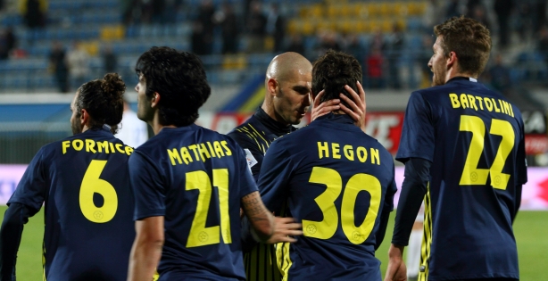 &Sigma;&tau;&alpha; 10 &euro; ό&lambda;&alpha; &tau;&alpha; &epsilon;&iota;&sigma;&iota;&tau;ή&rho;&iota;&alpha; &gamma;&iota;&alpha; &tau;&omicron; &mu;&alpha;&tau;&sigmaf; &tau;&omicron;&upsilon; &Alpha;&sigma;&tau;έ&rho;&alpha; &mu;&epsilon; &tau;&omicron;&nu; &Omicron;&lambda;&upsilon;&mu;&pi;&iota;&alpha;&kappa;ό &Beta;ό&lambda;&omicron;&upsilon;