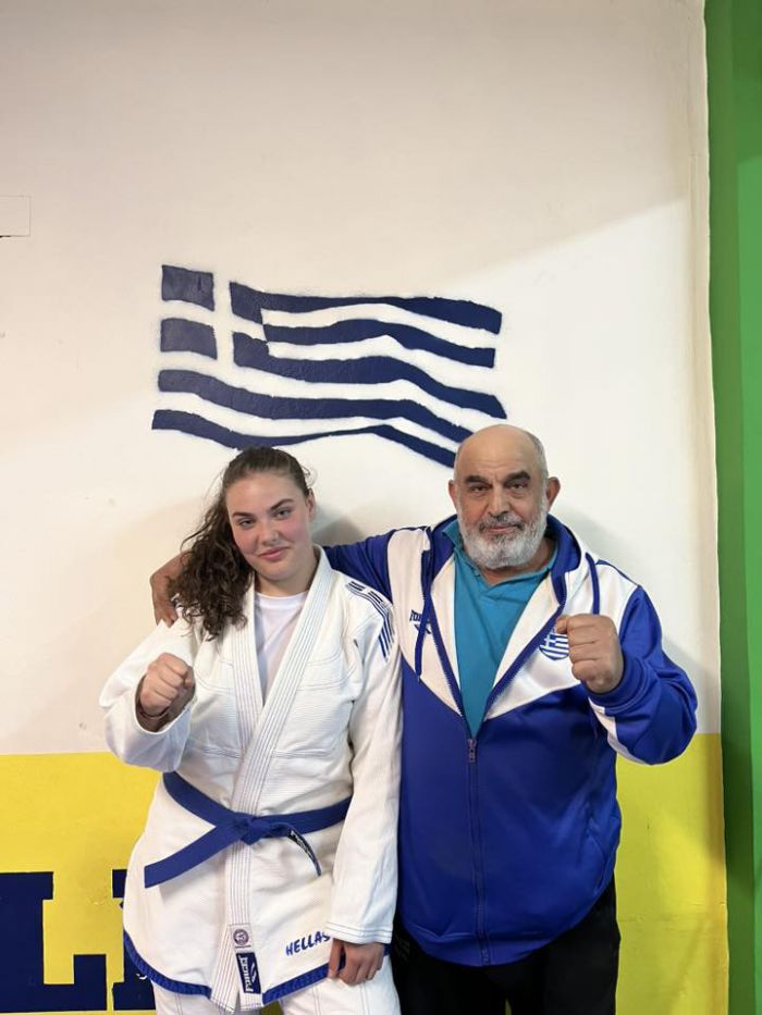 &Sigma;&tau;&omicron; &Pi;&alpha;&nu;&epsilon;&upsilon;&rho;&omega;&pi;&alpha;ϊ&kappa;ό &Pi;&rho;&omega;&tau;ά&theta;&lambda;&eta;&mu;&alpha; &Zeta;ί&omicron;&upsilon; &Zeta;ί&tau;&sigma;&omicron;&upsilon; &eta; &Alpha;&sigma;&eta;&mu;ί&nu;&alpha; &Tau;&sigma;&iota;ά&pi;&alpha; &tau;&omega;&nu; &Alpha;&epsilon;&tau;ώ&nu; &Gamma;&omicron;&rho;&tau;&upsilon;&nu;ί&alpha;&sigmaf;