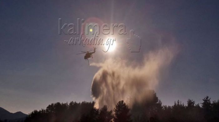 Τα τελευταία νέα για τις πυρκαγιές σε Ηλεία και Κορινθία