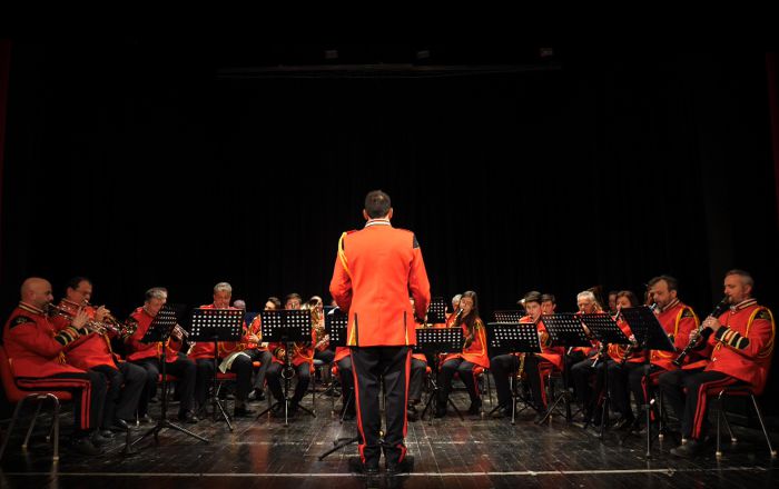 &Tau;&alpha;&iota;&nu;ί&alpha; &gamma;&iota;&alpha; &tau;&eta;&nu; &iota;&sigma;&tau;&omicron;&rho;ί&alpha; &tau;&eta;&sigmaf; &Phi;&iota;&lambda;&alpha;&rho;&mu;&omicron;&nu;&iota;&kappa;ή&sigmaf; &theta;&alpha; &pi;&alpha;&rho;&omicron;&upsilon;&sigma;&iota;&alpha;&sigma;&tau;&epsilon;ί &sigma;&tau;&omicron; Arcadian Screenings!