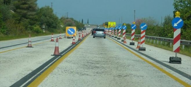 25χρονος σκοτώθηκε σε τροχαίο ... στη νέα εθνική οδό Πατρών- Κορίνθου...