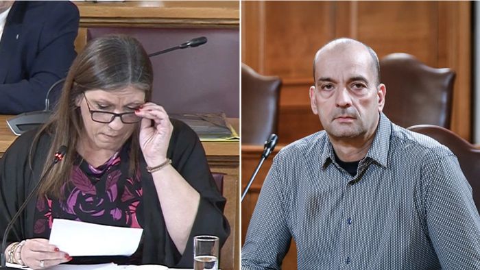 Εκρηκτικοί διάλογοι στη Βουλή | Κωνσταντοπούλου: &quot;Τρώτε με χρυσά κουτάλια&quot; - &quot;Θα έπρεπε να λέγεστε Πλεύση Λασπολογίας&quot;, απάντησε ο Μαγειρίας (vd)