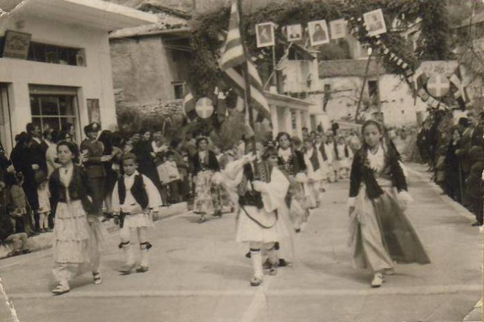 «25η Μαρτίου» - Παρελάσεις στο Βαλτεσινίκο από το 1960 ως και σήμερα! (εικόνες)