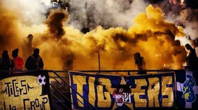 Το εντυπωσιακό «pyro show» των φιλάθλων του Αστέρα στο ματς με τον ΠΑΟΚ (vd)!