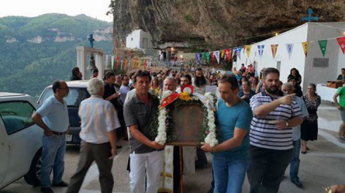 &Epsilon;&omicron;&rho;&tau;ή &Tau;&iota;&mu;ί&alpha;&sigmaf; &Zeta;ώ&nu;&eta;&sigmaf; &sigma;&tau;&eta; &Chi;ώ&rho;&alpha; &Gamma;&omicron;&rho;&tau;&upsilon;&nu;ί&alpha;&sigmaf;!