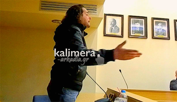 Το ξέσπασμα του Ηλία Μπασακιώτη για τους «μπούφους» και τους «άσχετους» του Δημοτικού Συμβουλίου Τρίπολης (vd)
