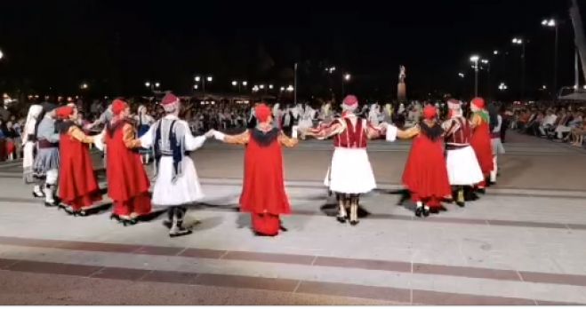 LIVE | Ιστορικά Ηρωικά τραγούδια και η Άλωση της Τριπολιτσάς στην πλατεία Άρεως