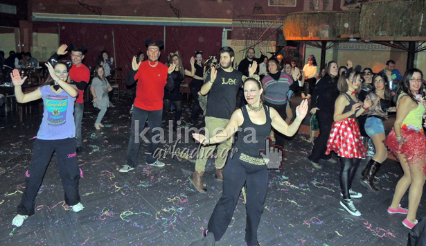 &Alpha;&pi;&omicron;&kappa;&rho;&iota;ά&tau;&iota;&kappa;&eta; &gamma;&iota;&omicron;&rho;&tau;ή &alpha;&pi;ό &tau;&eta; &sigma;&chi;&omicron;&lambda;ή &laquo;&Epsilon;&nu; &kappa;&iota;&nu;ή&sigma;&epsilon;&iota;&raquo; (&epsilon;&iota;&kappa;ό&nu;&epsilon;&sigmaf; &kappa;&alpha;&iota; &beta;ί&nu;&tau;&epsilon;&omicron;)!