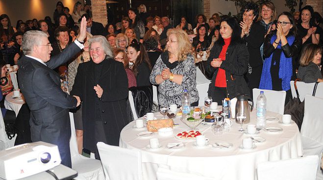 Οι γυναίκες της Αρκαδίας είπαν την τελευταία λέξη και έστειλαν καθαρό μήνυμα υπέρ Λυκουρέντζου! (vd)