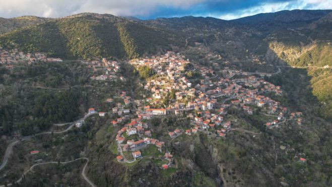 Ά&nu;&theta;&eta; &tau;&eta;&sigmaf; &Pi;έ&tau;&rho;&alpha;&sigmaf; | &Sigma;&pi;&omicron;&upsilon;&delta;&alpha;ί&alpha; &sigma;&upsilon;&nu;&epsilon;&rho;&gamma;&alpha;&sigma;ί&alpha; &mu;&epsilon; &tau;&eta;&nu; &Alpha;&rho;&chi;&iota;&tau;&epsilon;&kappa;&tau;&omicron;&nu;&iota;&kappa;ή &Sigma;&chi;&omicron;&lambda;ή &tau;&omicron;&upsilon; &Pi;&alpha;&nu;&epsilon;&pi;&iota;&sigma;&tau;&eta;&mu;ί&omicron;&upsilon; &tau;&eta;&sigmaf; &Gamma;&iota;&omicron;ύ&tau;&alpha; &tau;&omega;&nu; &Eta;&Pi;&Alpha;