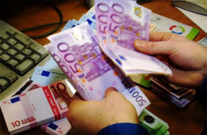 &Pi;&omicron;&iota;&omicron;&iota; &omega;&phi;&epsilon;&lambda;&omicron;ύ&nu;&tau;&alpha;&iota; &alpha;&pi;ό &tau;&omicron; &nu;έ&omicron; &theta;&epsilon;&sigma;&mu;&iota;&kappa;ό &pi;&lambda;&alpha;ί&sigma;&iota;&omicron; &gamma;&iota;&alpha; &tau;&eta; &rho;ύ&theta;&mu;&iota;&sigma;&eta; &tau;&omega;&nu; &laquo;&kappa;ό&kappa;&kappa;&iota;&nu;&omega;&nu;&raquo; &delta;&alpha;&nu;&epsilon;ί&omega;&nu;