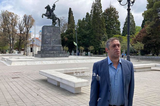 &Pi;&alpha;&pi;&alpha;&delta;&eta;&mu;&eta;&tau;&rho;ί&omicron;&upsilon;: "&Omicron; &tau;&rho;ί&tau;&omicron;&sigmaf;  &alpha;&pi;&omicron;&lambda;&omicron;&gamma;&iota;&sigma;&mu;ό&sigmaf; &tau;&eta;&sigmaf; &Delta;&eta;&mu;&omicron;&tau;&iota;&kappa;ή&sigmaf; &Alpha;&rho;&chi;ή&sigmaf; &beta;&alpha;&sigma;ί&zeta;&epsilon;&tau;&alpha;&iota; &kappa;&alpha;&tau;ά &kappa;ύ&rho;&iota;&omicron; &lambda;ό&gamma;&omicron; &sigma;&tau;&eta; &delta;&omicron;&upsilon;&lambda;&epsilon;&iota;ά &tau;&eta;&sigmaf; &pi;&alpha;&rho;ά&tau;&alpha;&xi;&eta;&sigmaf; &Pi;&alpha;&upsilon;&lambda;ή"
