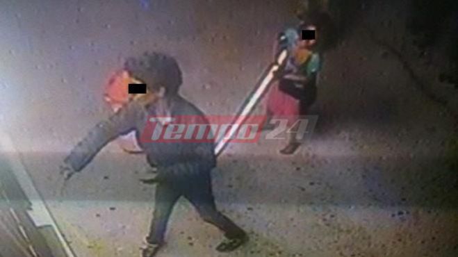 Πάτρα: Καρέ - καρέ η επίθεση ανηλίκων σε Μίνι Μάρκετ με πέτρες και ξύλα (εικόνες)