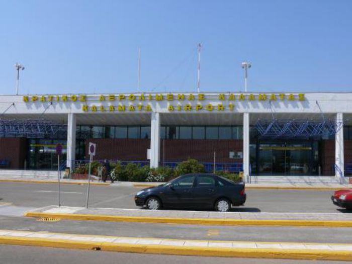Πακιστανός επιχείρησε να ταξιδέψει παράνομα στο αεροδρόμιο της Καλαμάτας