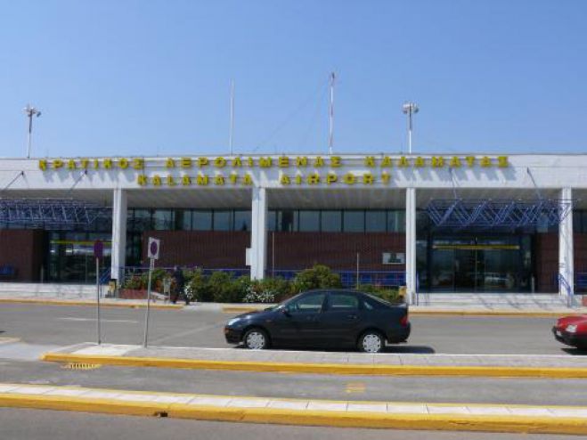 Πακιστανός επιχείρησε να ταξιδέψει παράνομα στο αεροδρόμιο της Καλαμάτας