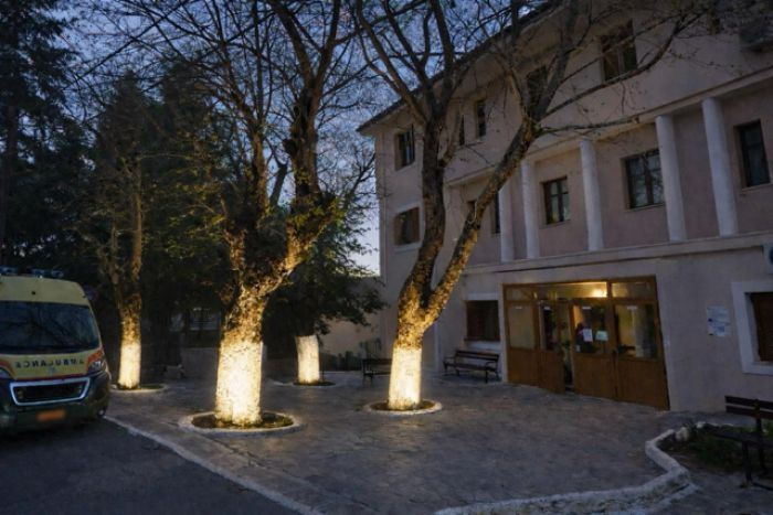 &Kappa;έ&nu;&tau;&rho;&omicron; &Upsilon;&gamma;&epsilon;ί&alpha;&sigmaf; &Tau;&rho;&omicron;&pi;&alpha;ί&omega;&nu; | &Epsilon;&gamma;&kappa;&alpha;&iota;&nu;&iota;ά&zeta;&epsilon;&tau;&alpha;&iota; &eta; &lambda;&epsilon;&iota;&tau;&omicron;&upsilon;&rho;&gamma;ί&alpha; &tau;&omicron;&upsilon; &Mu;&iota;&kappa;&rho;&omicron;&beta;&iota;&omicron;&lambda;&omicron;&gamma;&iota;&kappa;&omicron;ύ &Epsilon;&rho;&gamma;&alpha;&sigma;&tau;&eta;&rho;ί&omicron;&upsilon;