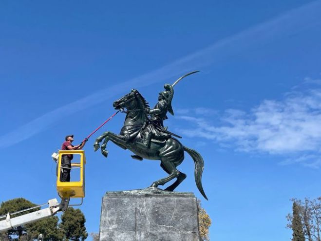 &Chi;&epsilon;&iota;&rho;&omicron;&kappa;&rho;&omicron;&tau;ή&sigma;&tau;&epsilon; &tau;&omicron;&nu; &Delta;ή&mu;&omicron; &tau;&eta;&sigmaf; &Tau;&rho;ί&pi;&omicron;&lambda;&eta;&sigmaf; | &Gamma;&rho;ά&phi;&epsilon;&iota; &omicron; &Pi;ά&nu;&omicron;&sigmaf; &Chi;&omicron;&upsilon;&nu;&tau;ή&sigmaf;