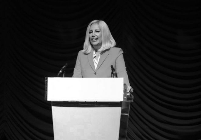 &Delta;&epsilon;&nu; ά&nu;&tau;&epsilon;&xi;&epsilon; &eta; &Phi;ώ&phi;&eta; &Gamma;&epsilon;&nu;&nu;&eta;&mu;&alpha;&tau;ά - &Pi;έ&theta;&alpha;&nu;&epsilon; &pi;&rho;&iota;&nu; &alpha;&pi;ό &lambda;ί&gamma;&omicron; &sigma;&tau;&omicron;&nu; &Epsilon;&upsilon;&alpha;&gamma;&gamma;&epsilon;&lambda;&iota;&sigma;&mu;ό