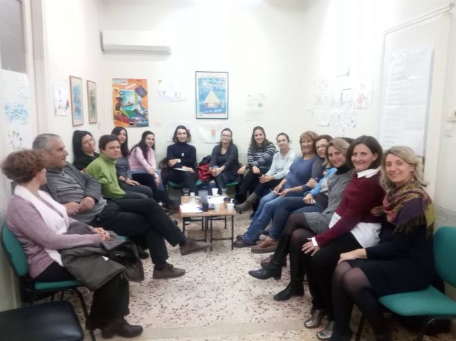 &laquo;&Tau;&alpha; &pi;&alpha;&rho;&alpha;&mu;ύ&theta;&iota;&alpha; &tau;&eta;&sigmaf; &gamma;&iota;&alpha;&gamma;&iota;ά&sigmaf; &pi;ά&nu;&epsilon; &sigma;&chi;&omicron;&lambda;&epsilon;ί&omicron;&raquo; ... &sigma;&tau;&eta;&nu; &Tau;&rho;ί&pi;&omicron;&lambda;&eta;!