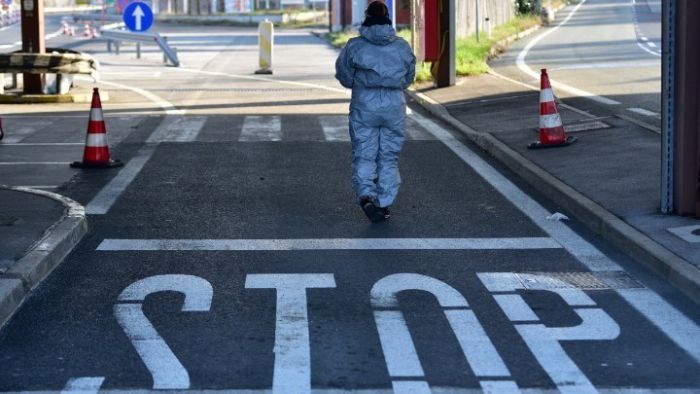 Η Αλβανία κλείνει τα σύνορα με γειτονικές χώρες