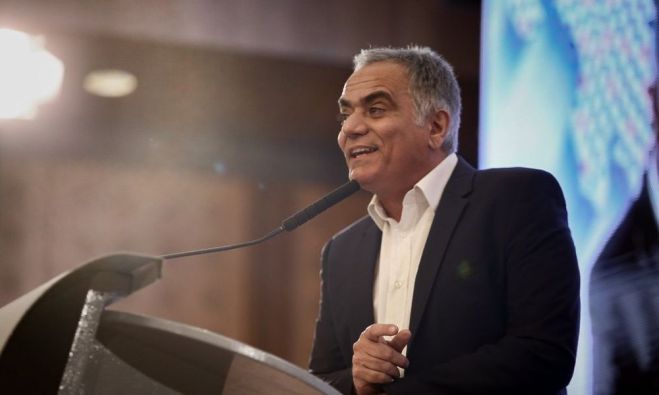 &Sigma;&kappa;&omicron;&upsilon;&rho;&lambda;έ&tau;&eta;&sigmaf;: "&Nu;&alpha; &mu;&omicron;&iota;&rho;ά&zeta;&omicron;&nu;&tau;&alpha;&iota; &delta;&omega;&rho;&epsilon;ά&nu; &mu;ά&sigma;&kappa;&epsilon;&sigmaf; &kappa;&alpha;&iota; ό&chi;&iota; &pi;&rho;ό&sigma;&tau;&iota;&mu;&alpha;"!