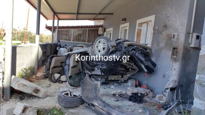 &Tau;&rho;&alpha;&gamma;&omega;&delta;ί&alpha; &sigma;&tau;&alpha; &Epsilon;&xi;&alpha;&mu;ί&lambda;&iota;&alpha; &Kappa;&omicron;&rho;&iota;&nu;&theta;ί&alpha;&sigmaf; | &Nu;&epsilon;&kappa;&rho;&omicron;ί &delta;ύ&omicron; &nu;έ&omicron;&iota; &ndash; &Tau;&omicron; &alpha;&upsilon;&tau;&omicron;&kappa;ί&nu;&eta;&tau;&omicron; &ldquo;&kappa;&alpha;&rho;&phi;ώ&theta;&eta;&kappa;&epsilon;&rdquo; &sigma;&epsilon; &sigma;&pi;ί&tau;&iota; (vd)