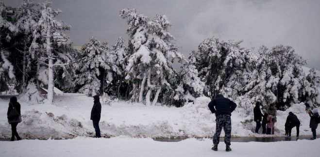 &Kappa;&alpha;&iota;&rho;ό&sigmaf; - &Kappa;&lambda;έ&alpha;&rho;&chi;&omicron;&sigmaf; &Mu;&alpha;&rho;&omicron;&upsilon;&sigma;ά&kappa;&eta;&sigmaf;: "Έ&rho;&chi;&omicron;&nu;&tau;&alpha;&iota; &delta;ύ&sigma;&kappa;&omicron;&lambda;&epsilon;&sigmaf; &mu;έ&rho;&epsilon;&sigmaf; - &Pi;&alpha;&gamma;&epsilon;&tau;ό&sigmaf; &kappa;&alpha;&iota; &chi;&iota;ό&nu;&iota;&alpha; &tau;&alpha; &Theta;&epsilon;&omicron;&phi;ά&nu;&iota;&alpha;"