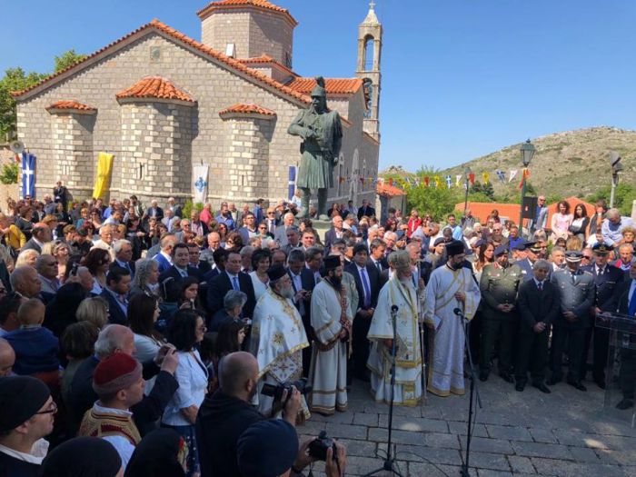 &Alpha;&nu;&tau;ί&delta;&rho;&alpha;&sigma;&eta; &Pi;&alpha;&pi;&alpha;&eta;&lambda;&iota;&omicron;ύ &gamma;&iota;&alpha; &tau;&omicron;&nu; &pi;&alpha;&nu;&eta;&gamma;&upsilon;&rho;&iota;&kappa;ό &tau;&omicron;&upsilon; &Tau;&alpha;&tau;&omicron;ύ&lambda;&eta; &sigma;&tau;&omicron; &Beta;&alpha;&lambda;&tau;έ&tau;&sigma;&iota;: &laquo;&Alpha;&pi;&alpha;&iota;&tau;&epsilon;ί&tau;&alpha;&iota; &alpha;&upsilon;&tau;&omicron;&sigma;&epsilon;&beta;&alpha;&sigma;&mu;&omicron;&sigmaf;&raquo;