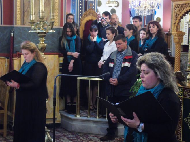 &Eta; &Alpha;&kappa;&omicron;&lambda;&omicron;&upsilon;&theta;ί&alpha; &tau;&omicron;&upsilon; &Alpha;&kappa;ά&theta;&iota;&sigma;&tau;&omicron;&upsilon; Ύ&mu;&nu;&omicron;&upsilon; &sigma;&tau;&eta;&nu; &Tau;&rho;ί&pi;&omicron;&lambda;&eta; (&epsilon;&iota;&kappa;ό&nu;&epsilon;&sigmaf;)