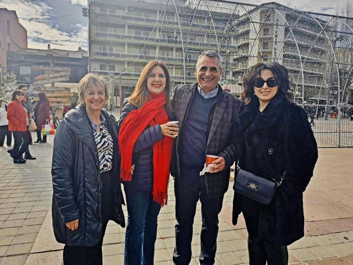 &Nu;&tau;ί&nu;&alpha; &Nu;&iota;&kappa;&omicron;&lambda;ά&kappa;&omicron;&upsilon;: "&Pi;&alpha;&nu;έ&mu;&omicron;&rho;&phi;&alpha; &sigma;&tau;&omicron;&lambda;&iota;&sigma;&mu;έ&nu;&eta; &eta; &Tau;&rho;ί&pi;&omicron;&lambda;&eta;"!