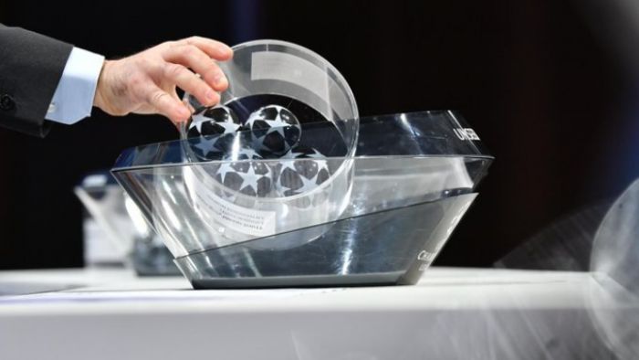 &Mu;&alpha;&theta;&alpha;ί&nu;&omicron;&upsilon;&nu; &alpha;&nu;&tau;ί&pi;&alpha;&lambda;&omicron; &Omicron;&lambda;&upsilon;&mu;&pi;&iota;&alpha;&kappa;ό&sigmaf; &kappa;&alpha;&iota; &Alpha;&Epsilon;&Kappa;