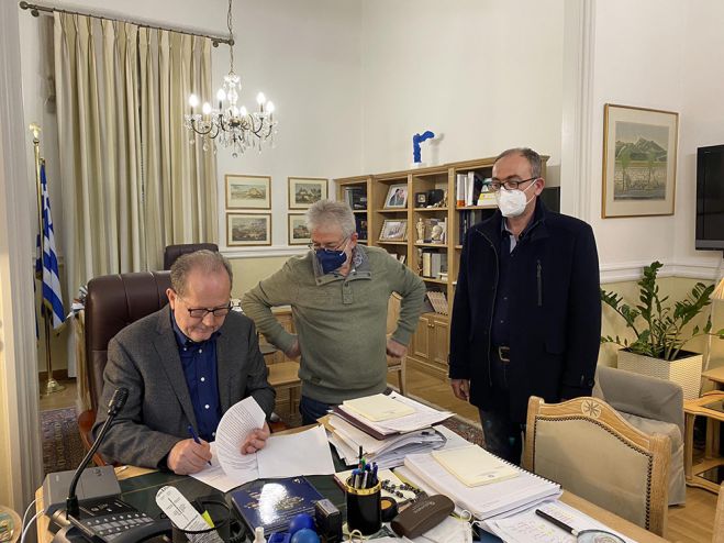 &Sigma;&upsilon;&mu;&beta;ά&sigma;&epsilon;&iota;&sigmaf; &gamma;&iota;&alpha; έ&rho;&gamma;&alpha; &sigma;&tau;&eta;&nu; &Alpha;&rho;&kappa;&alpha;&delta;ί&alpha; &upsilon;&pi;έ&gamma;&rho;&alpha;&psi;&epsilon; &omicron; &pi;&epsilon;&rho;&iota;&phi;&epsilon;&rho;&epsilon;&iota;ά&rho;&chi;&eta;&sigmaf; &Pi;&epsilon;&lambda;&omicron;&pi;&omicron;&nu;&nu;ή&sigma;&omicron;&upsilon; &Pi;. &Nu;ί&kappa;&alpha;&sigmaf;