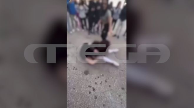 &Epsilon;&lambda;&lambda;ά&delta;&alpha; | &Mu;&pi;&omicron;&upsilon;&nu;&iota;έ&sigmaf; &kappa;&alpha;&iota; &kappa;&lambda;&omega;&tau;&sigma;&iota;έ&sigmaf; &sigma;&epsilon; &pi;&rho;&omicron;&alpha;ύ&lambda;&iota;&omicron; &sigma;&chi;&omicron;&lambda;&epsilon;ί&omicron;&upsilon; - &Sigma;&tau;&omicron; &nu;&omicron;&sigma;&omicron;&kappa;&omicron;&mu;&epsilon;ί&omicron; 16&chi;&rho;&omicron;&nu;&eta; - &Sigma;&upsilon;&nu;&epsilon;&lambda;ή&phi;&theta;&eta;&sigma;&alpha;&nu; 3 &alpha;&nu;ή&lambda;&iota;&kappa;&epsilon;&sigmaf; (vd)