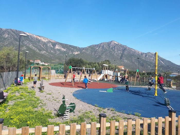 Έ&tau;&omicron;&iota;&mu;&omicron;&sigmaf; &omicron; &pi;&omicron;&lambda;&upsilon;&chi;ώ&rho;&omicron;&sigmaf; &sigma;&tau;&alpha; &Pi;&omicron;ύ&lambda;&iota;&theta;&rho;&alpha;! (&epsilon;&iota;&kappa;ό&nu;&epsilon;&sigmaf;)