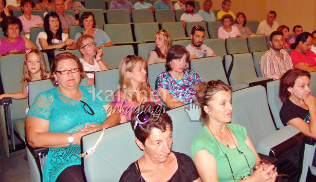 «Κατεβάζει ρολά» ο Δήμος Τρίπολης την Παρασκευή! Μεγάλη κινητοποίηση εργαζομένων που ετοιμάζονται να πάνε στην Αθήνα! (εικόνες και βίντεο)