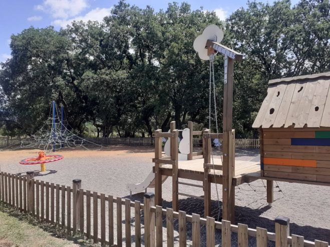 &Mu;&epsilon;&gamma;&alpha;&lambda;ό&pi;&omicron;&lambda;&eta; | &Epsilon;&pi;&iota;&sigma;&kappa;&epsilon;&upsilon;ά&sigma;&tau;&eta;&kappa;&epsilon; &eta; &pi;&epsilon;&rho;ί&phi;&rho;&alpha;&xi;&eta; &tau;&eta;&sigmaf; &pi;&alpha;&iota;&delta;&iota;&kappa;ή&sigmaf; &chi;&alpha;&rho;ά&sigmaf; &sigma;&tau;&eta;&nu; &Pi;&alpha;&lambda;&iota;ά &Delta;&epsilon;&xi;&alpha;&mu;&epsilon;&nu;ή