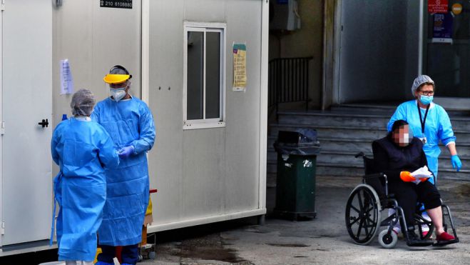 &Kappa;&omicron;&rho;&omega;&nu;&omicron;ϊό&sigmaf; | &Delta;ύ&omicron; &nu;έ&omicron;&iota; &theta;ά&nu;&alpha;&tau;&omicron;&iota; &sigma;&tau;&eta;&nu; &Epsilon;&lambda;&lambda;ά&delta;&alpha; - &Sigma;&tau;&omicron;&upsilon;&sigmaf; 112 &omicron;&iota; &nu;&epsilon;&kappa;&rho;&omicron;ί