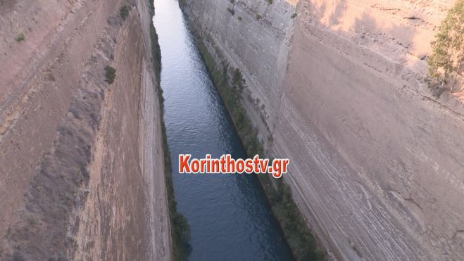 &Sigma;&omicron;&kappa; | Ά&nu;&tau;&rho;&alpha;&sigmaf; έ&pi;&epsilon;&sigma;&epsilon; &alpha;&pi;ό &tau;&eta; &gamma;έ&phi;&upsilon;&rho;&alpha; &tau;&omicron;&upsilon; &Iota;&sigma;&theta;&mu;&omicron;ύ &mu;&pi;&rho;&omicron;&sigma;&tau;ά &sigma;&tau;&alpha; &mu;ά&tau;&iota;&alpha; &tau;&omicron;&upsilon;&rho;&iota;&sigma;&tau;ώ&nu; (vd)