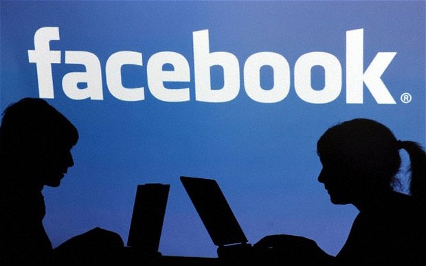 To Facebook καταγράφει ακόμη και τα μηνύματα που σβήνετε χωρίς να δημοσιεύσετε!