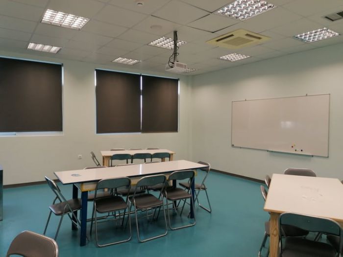 &Nu;έ&alpha; &delta;&omega;&rho;&epsilon;ά &Mu;&alpha;&rho;&tau;ί&nu;&omicron;&upsilon; &sigma;&tau;&eta;&nu; &Alpha;&rho;&kappa;&alpha;&delta;ί&alpha; | &Epsilon;&kappa;&pi;&alpha;&iota;&delta;&epsilon;&upsilon;&tau;&iota;&kappa;ό&sigmaf; &epsilon;&xi;&omicron;&pi;&lambda;&iota;&sigma;&mu;ό&sigmaf; &gamma;&iota;&alpha; &tau;&omicron; 12&omicron; &Delta;&eta;&mu;&omicron;&tau;&iota;&kappa;ό &Sigma;&chi;&omicron;&lambda;&epsilon;ί&omicron; &Tau;&rho;ί&pi;&omicron;&lambda;&eta;&sigmaf; (&epsilon;&iota;&kappa;ό&nu;&epsilon;&sigmaf;)