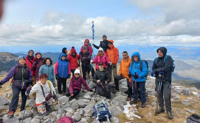 &Pi;&epsilon;&zeta;&omicron;&pi;ό&rho;&omicron;&iota; &alpha;&pi;ό &tau;&omicron;&nu; &Pi;&epsilon;&iota;&rho;&alpha;&iota;ά &sigma;&tau;&eta;&nu; &kappa;&omicron;&rho;&upsilon;&phi;ή &tau;&omicron;&upsilon; &Mu;&alpha;&iota;&nu;ά&lambda;&omicron;&upsilon;! (&epsilon;&iota;&kappa;ό&nu;&epsilon;&sigmaf;)