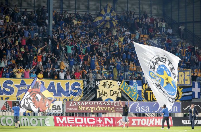 &Mu;&epsilon; &mu;&epsilon;&gamma;ά&lambda;&epsilon;&sigmaf; &epsilon;&kappa;&pi;&lambda;ή&xi;&epsilon;&iota;&sigmaf; &omicron;&iota; &epsilon;&nu;&delta;&epsilon;&kappa;ά&delta;&epsilon;&sigmaf; &Alpha;&sigma;&tau;έ&rho;&alpha; &kappa;&alpha;&iota; &Alpha;&Epsilon;&Kappa;!